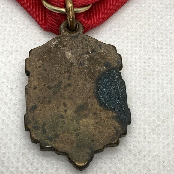 Lot of 2 Louisiana Music Educators‎ Association Superior Ribbon Pins Red & Blue - Picture 6 of 8